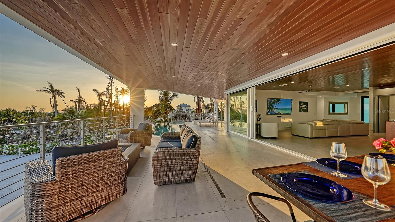 SLEEPY LAGOON - Residential