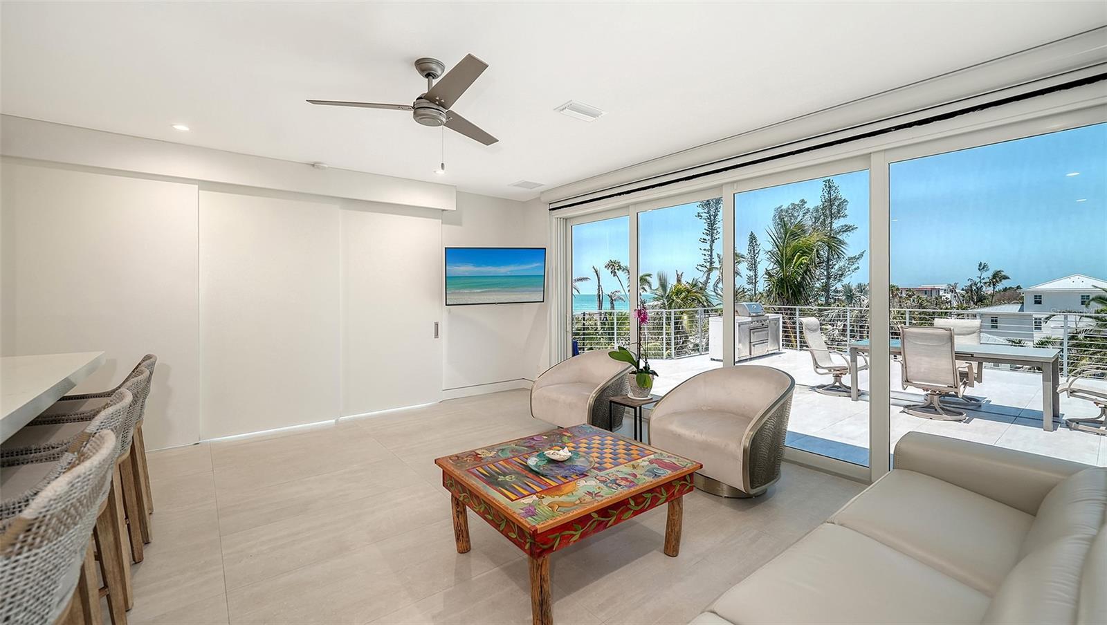 SLEEPY LAGOON - Residential