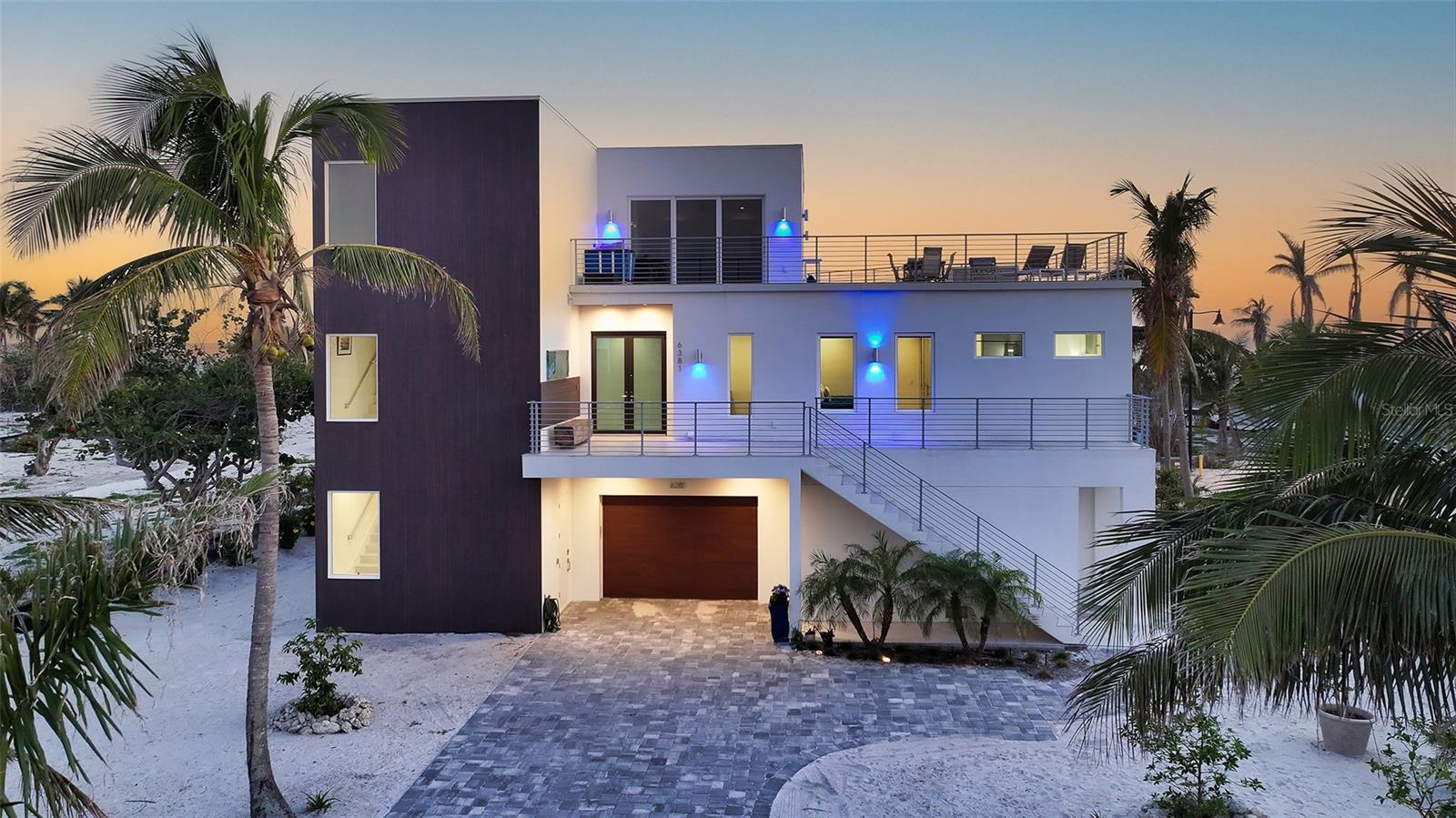 SLEEPY LAGOON - Residential