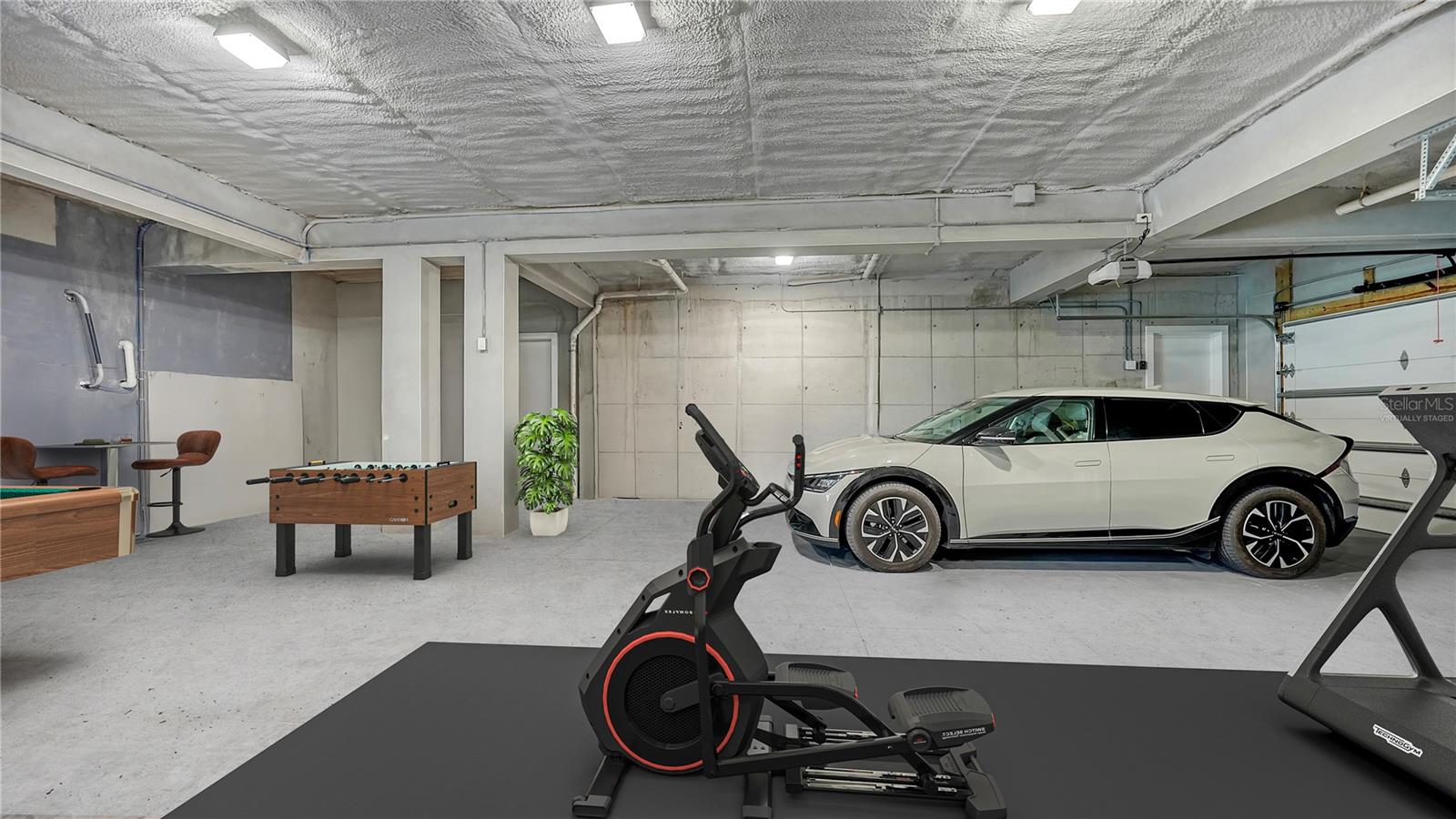 SLEEPY LAGOON - Residential