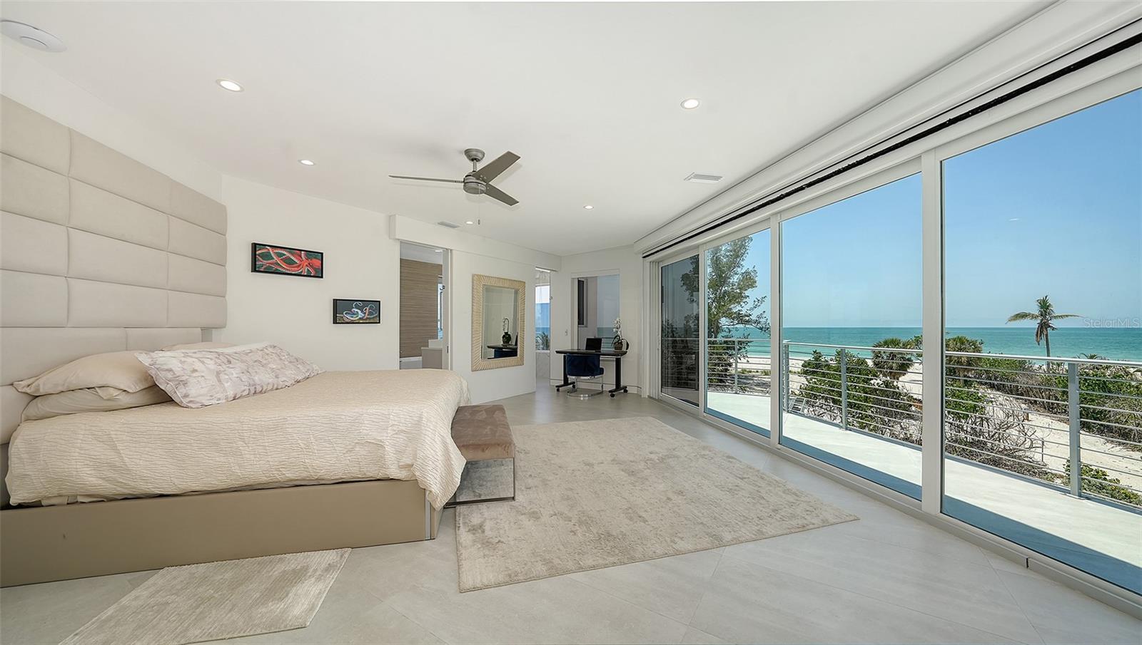 SLEEPY LAGOON - Residential