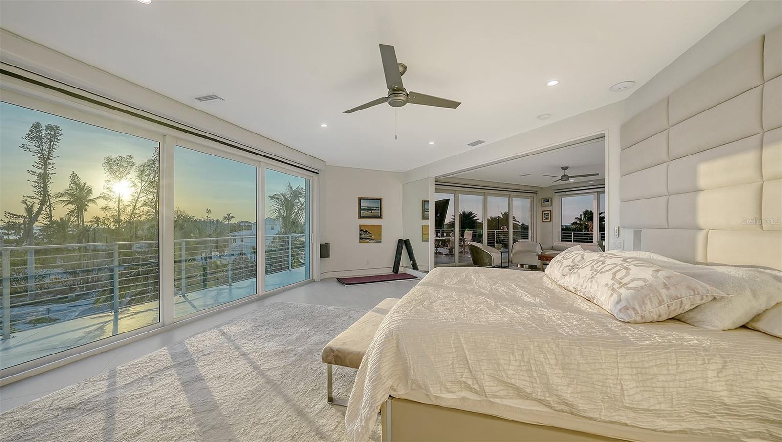 SLEEPY LAGOON - Residential