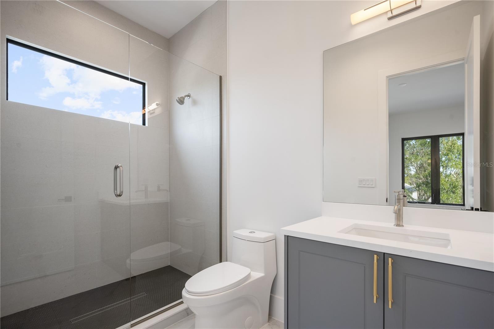 CHARMONT - Residential