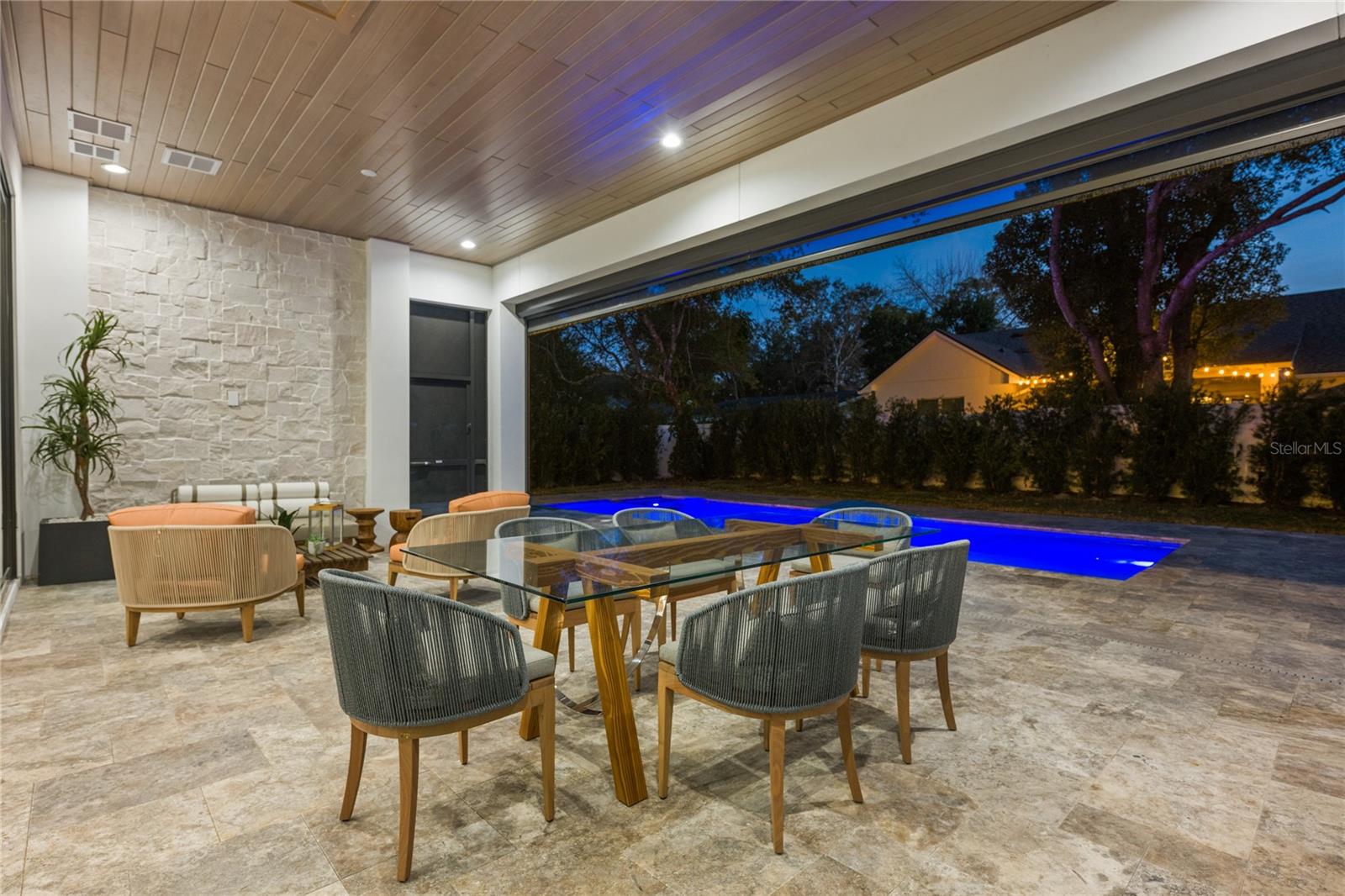 CHARMONT - Residential