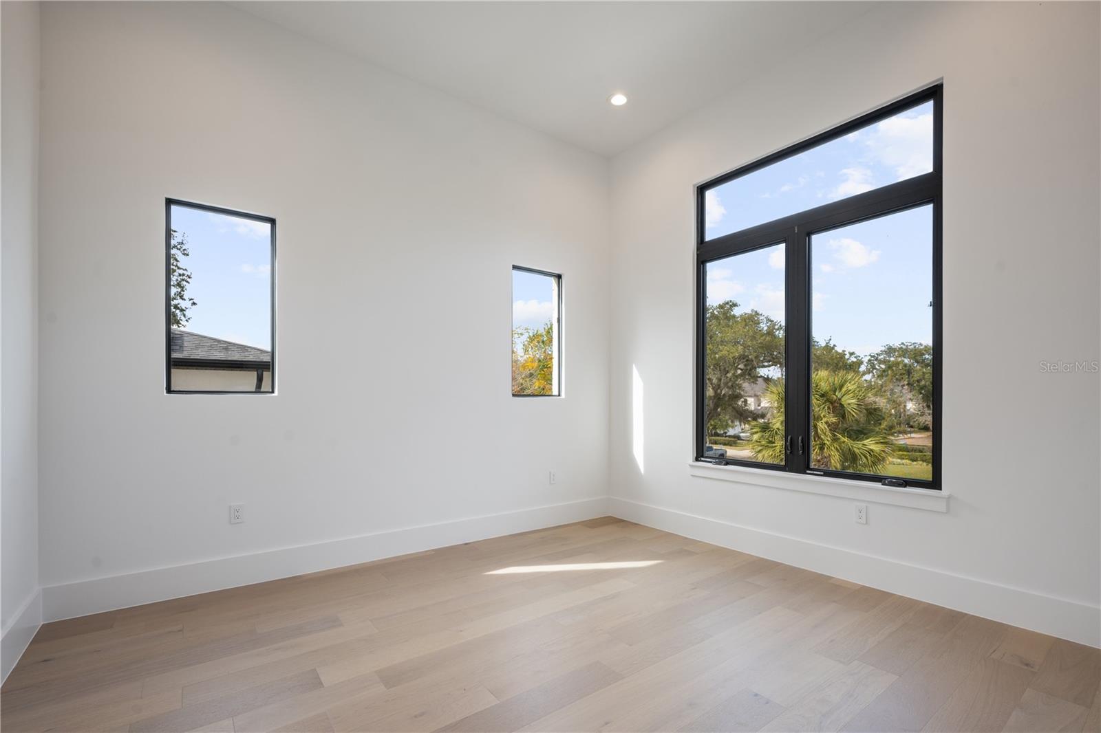 CHARMONT - Residential