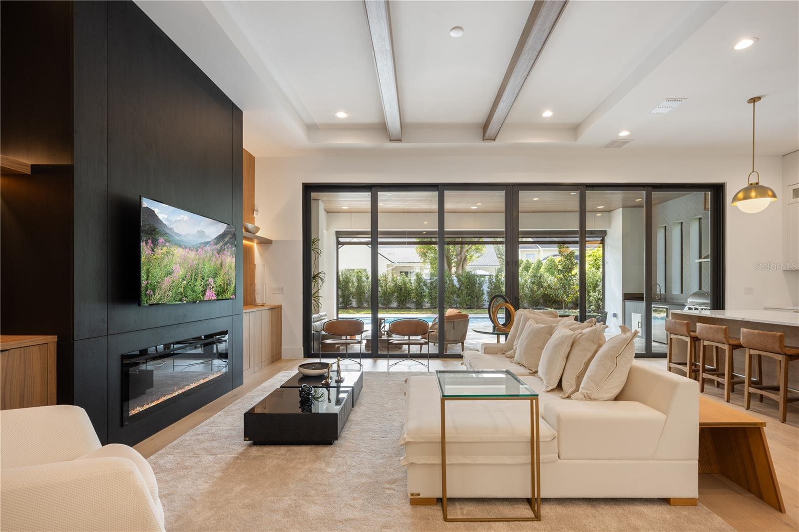 CHARMONT - Residential