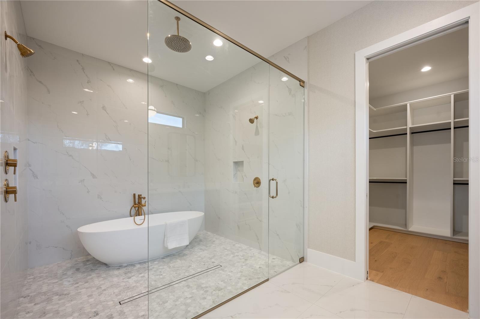 CHARMONT - Residential