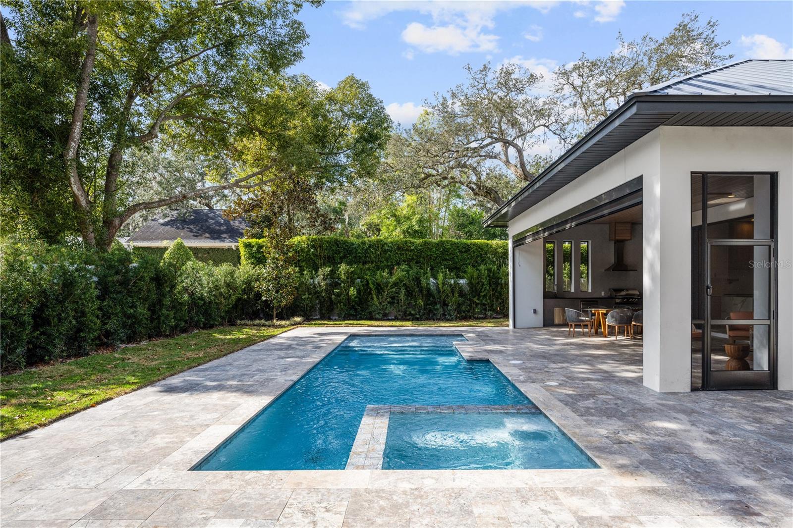 CHARMONT - Residential