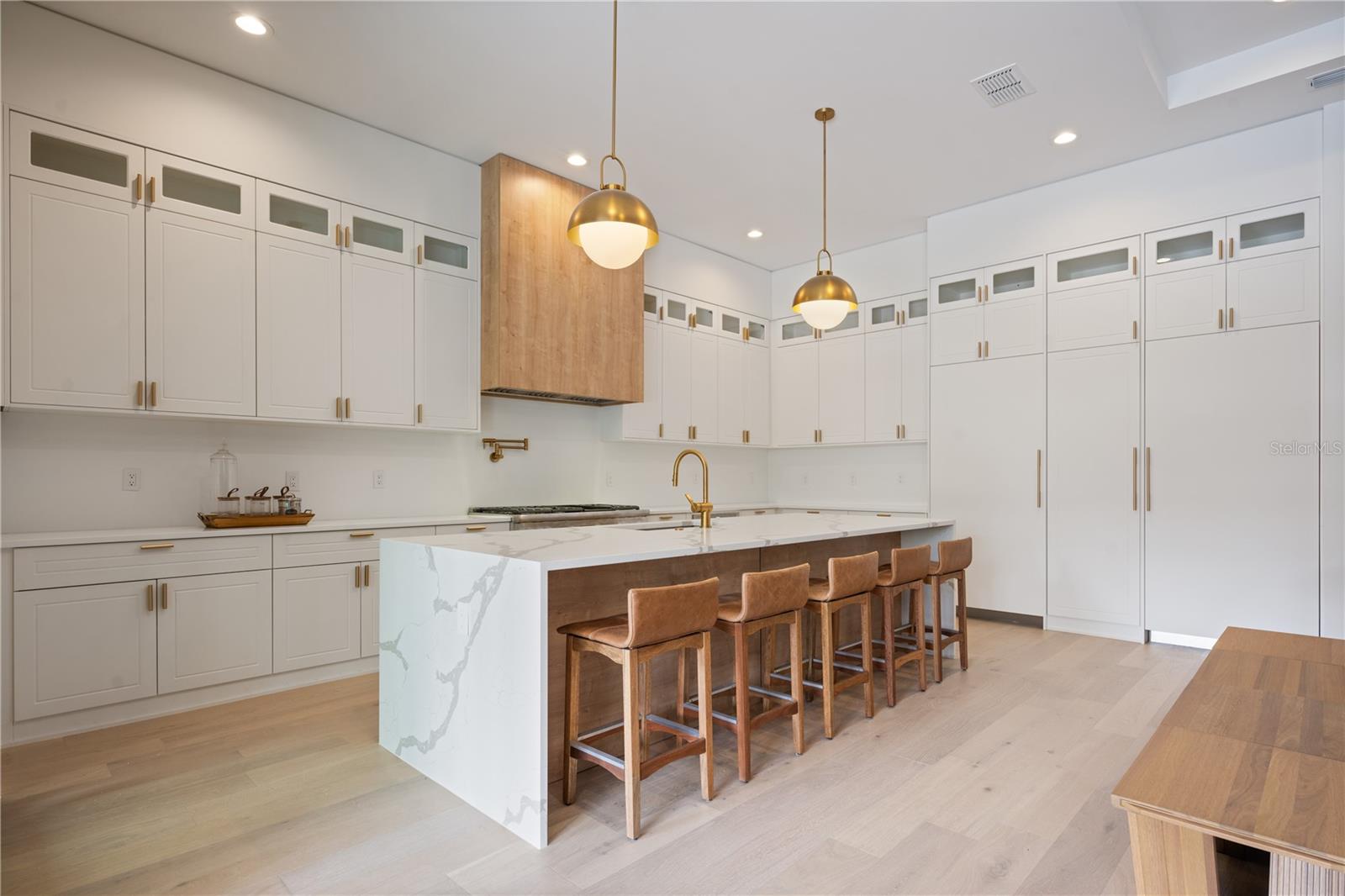 CHARMONT - Residential