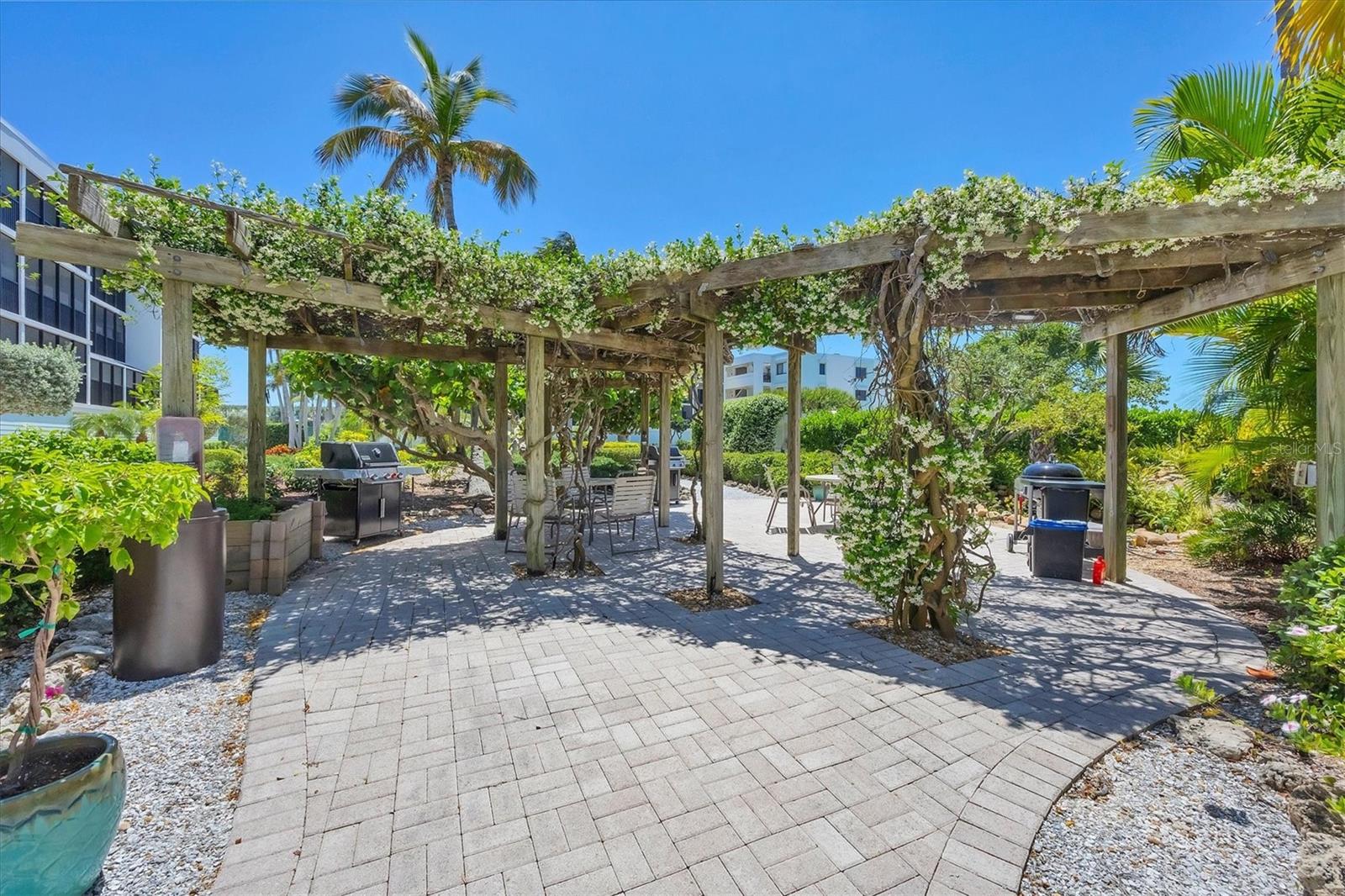 SEA OATS BLDG A - Residential