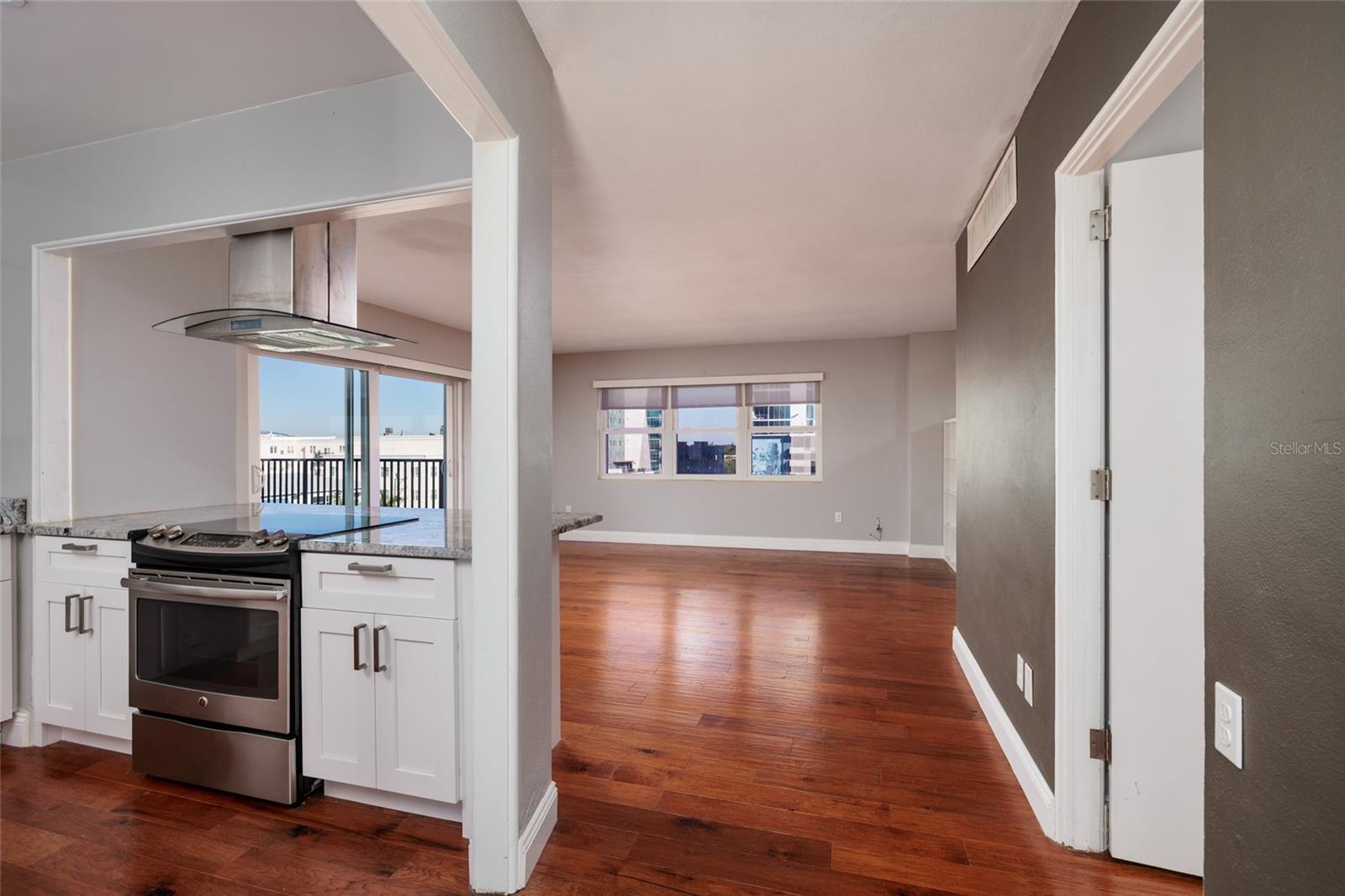 LAKE PALMS APTS CO-OP - Residential