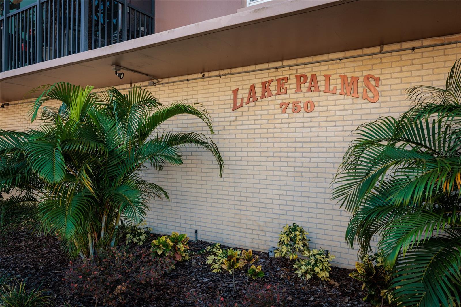 LAKE PALMS APTS CO-OP - Residential