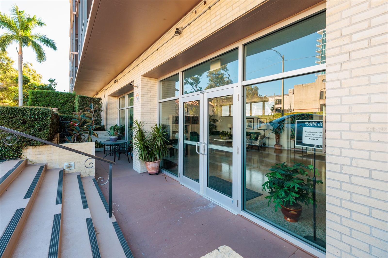 LAKE PALMS APTS CO-OP - Residential