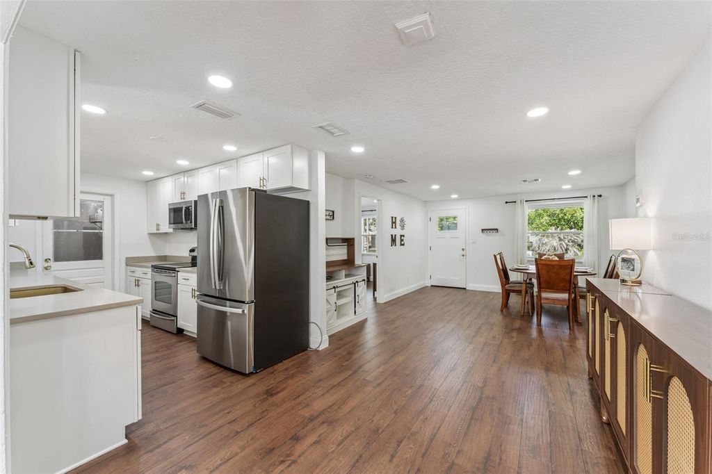 Photo of 670 Vincent Drive, Mount Dora, FL 32757 (MLS # O6410331)