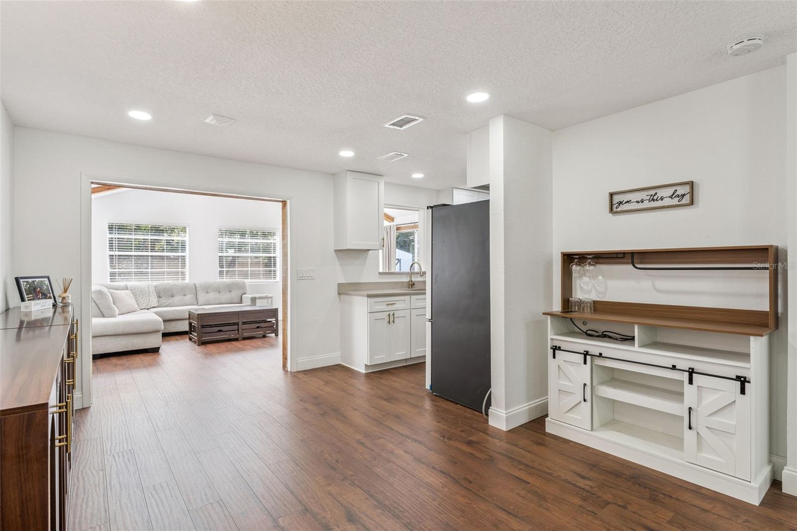 GOLDEN HEIGHTS - Residential