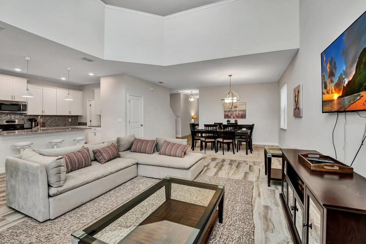 STOREY LAKE - Residential