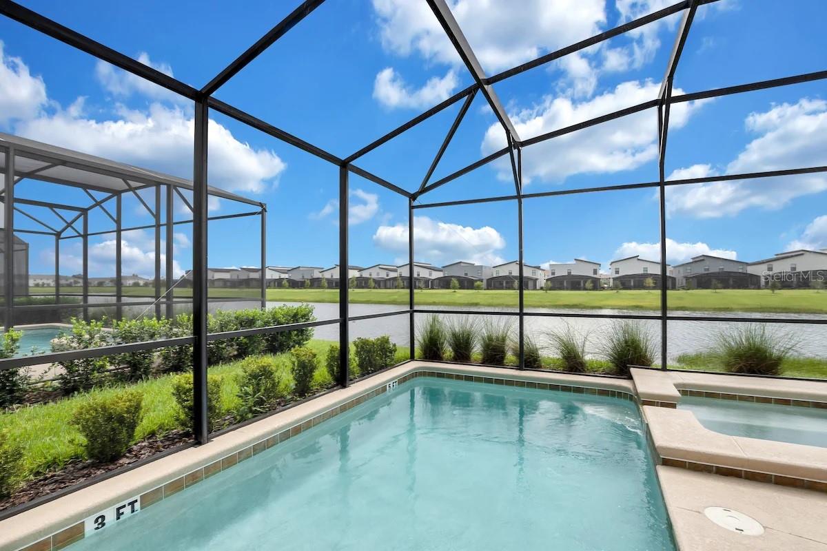 STOREY LAKE - Residential