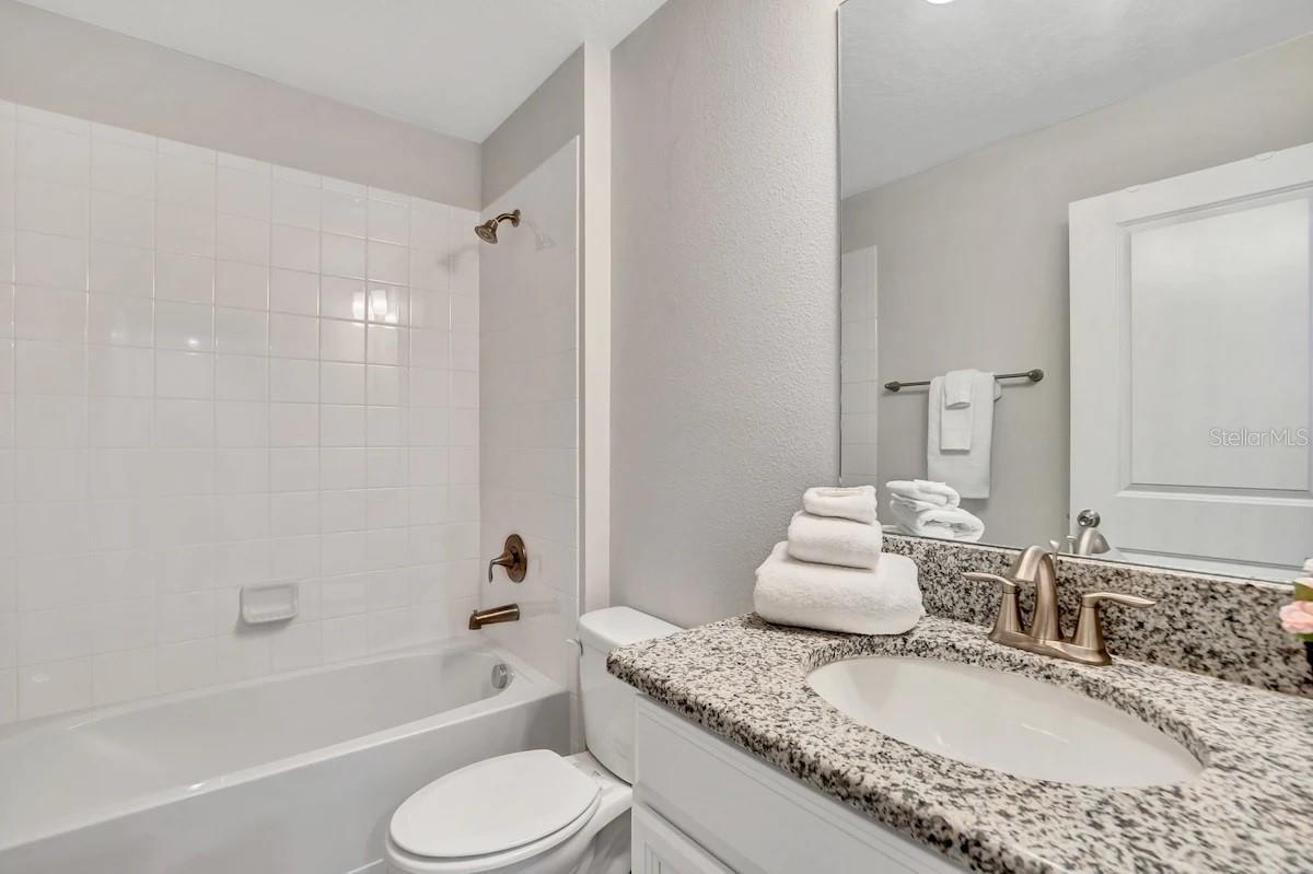 STOREY LAKE - Residential