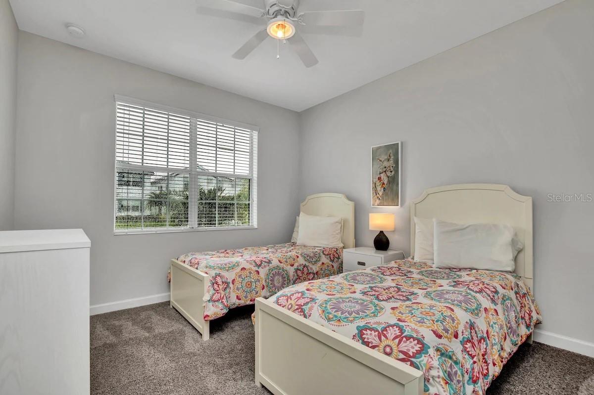 STOREY LAKE - Residential