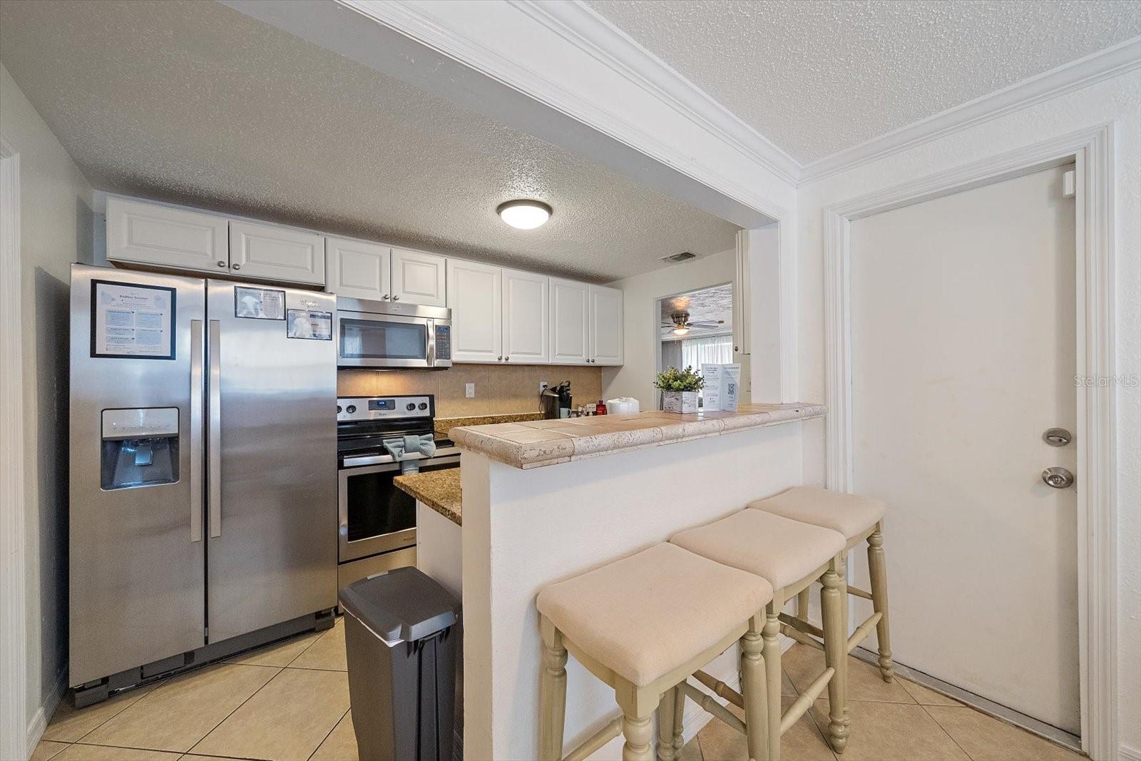 2135 LEE LANE
