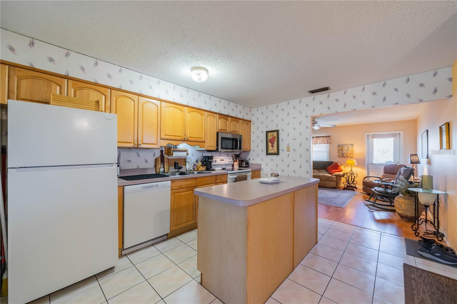 BROCKTON PLACE A CONDO R - Residential
