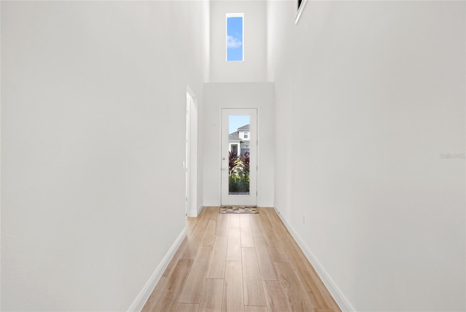 16124 VOLTERRA POINT