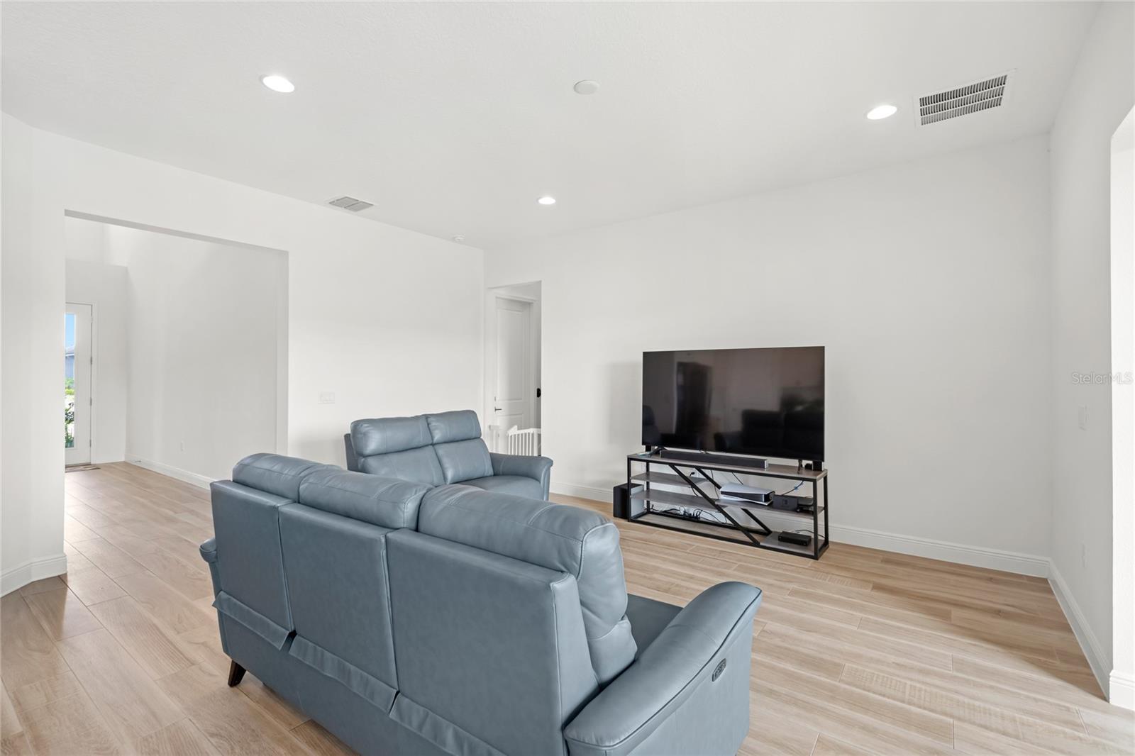 BELLA COLLINA WEST SUB - Residential