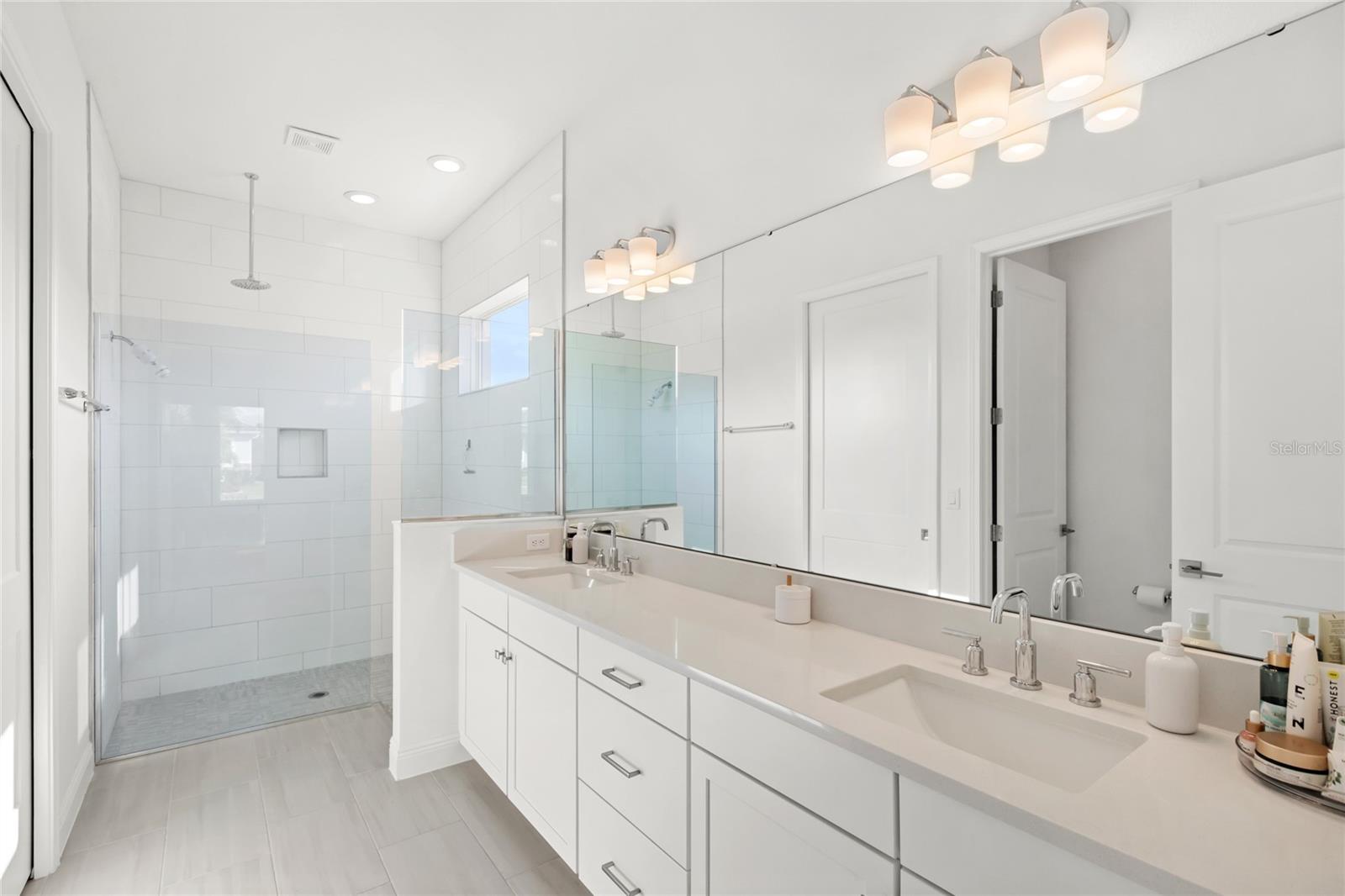 BELLA COLLINA WEST SUB - Residential