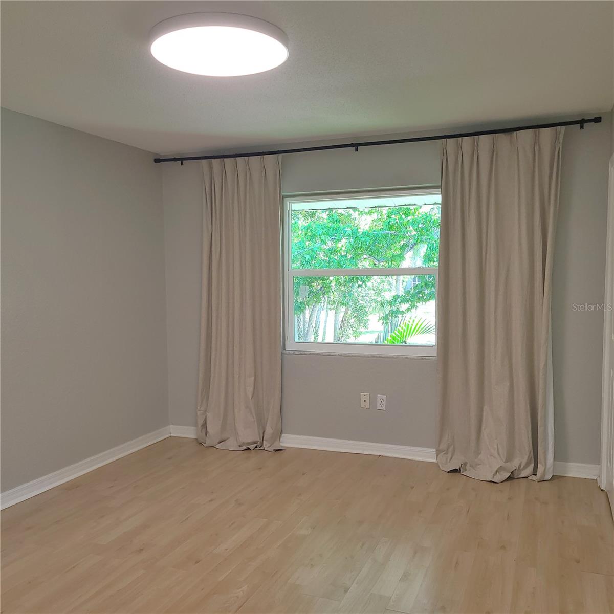 PARK VIEW - Residential Lease