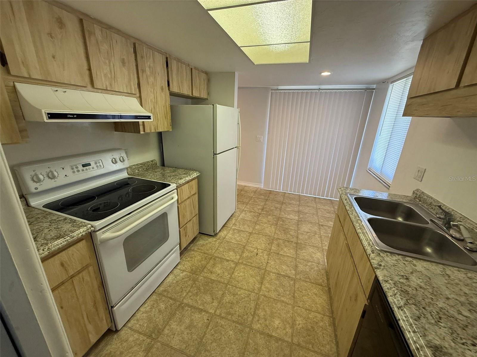 WESTCHESTER WOODS PH 02 - Residential Lease