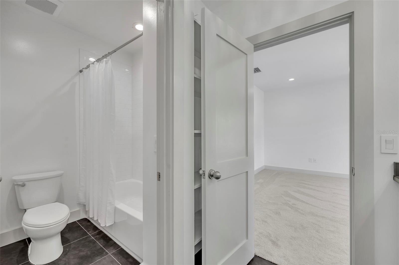 THOMAS M HENKELS ADD - Residential