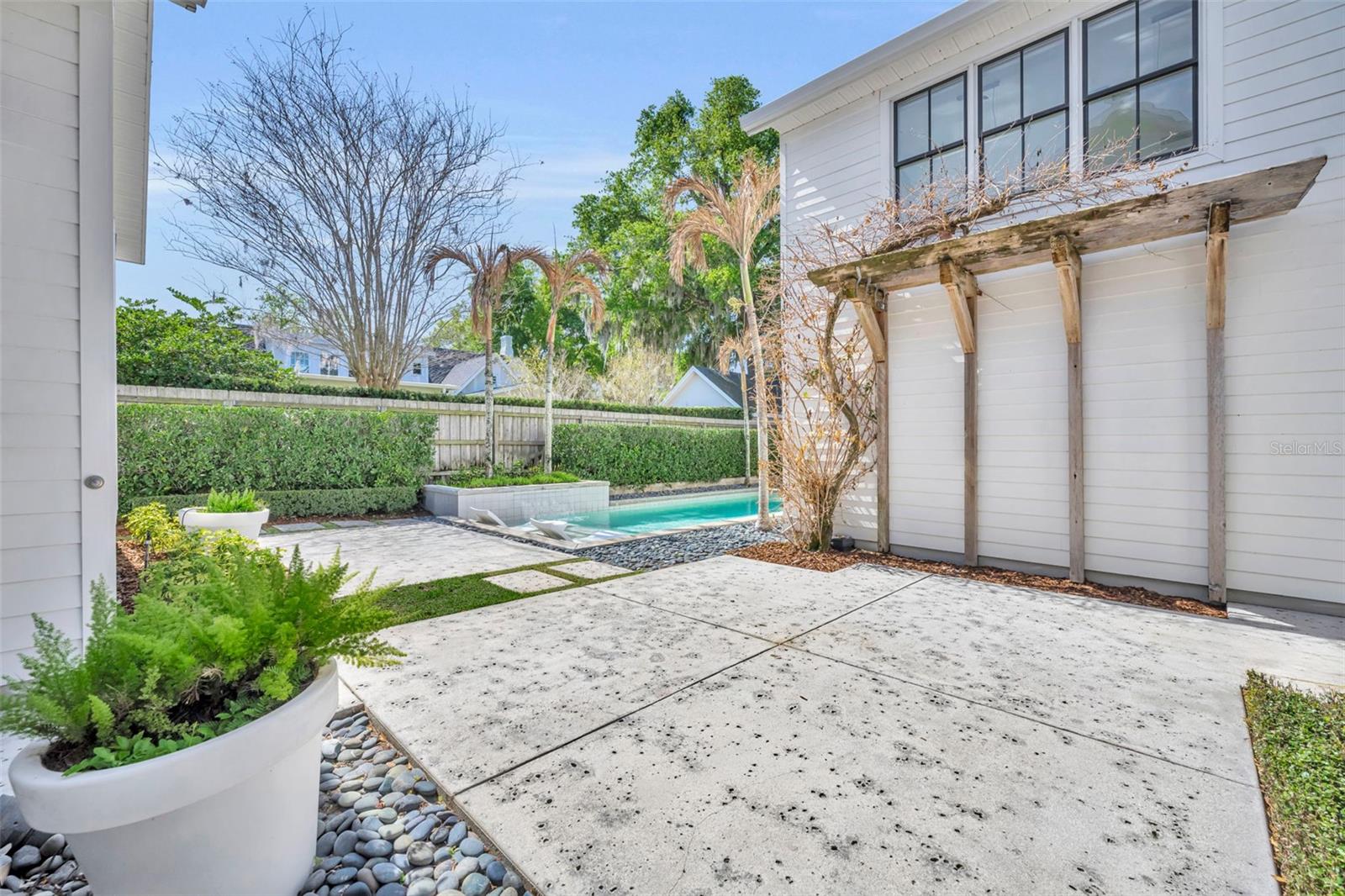 THOMAS M HENKELS ADD - Residential