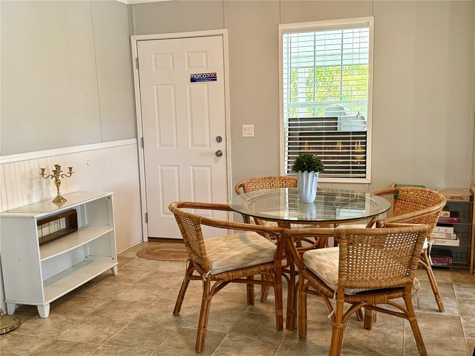 TRI-PAR ESTATES - Residential Lease