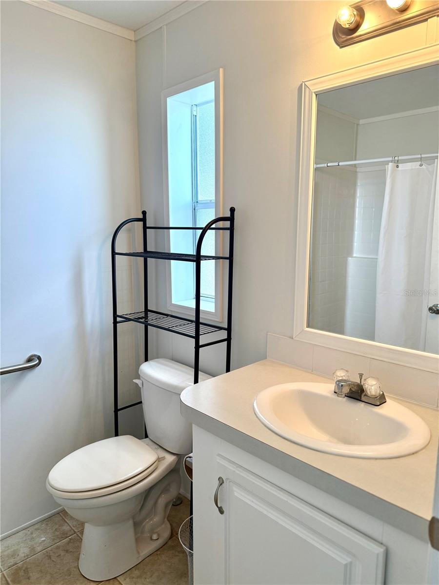 TRI-PAR ESTATES - Residential Lease