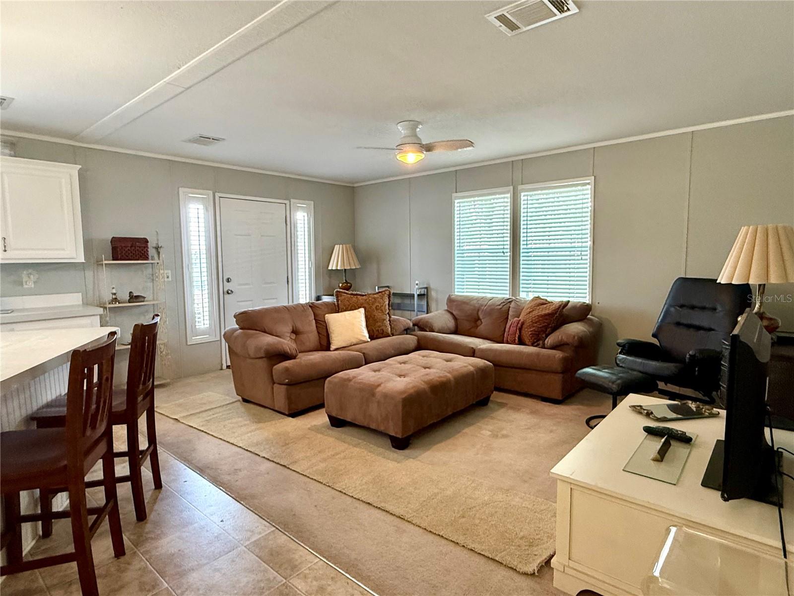 TRI-PAR ESTATES - Residential Lease