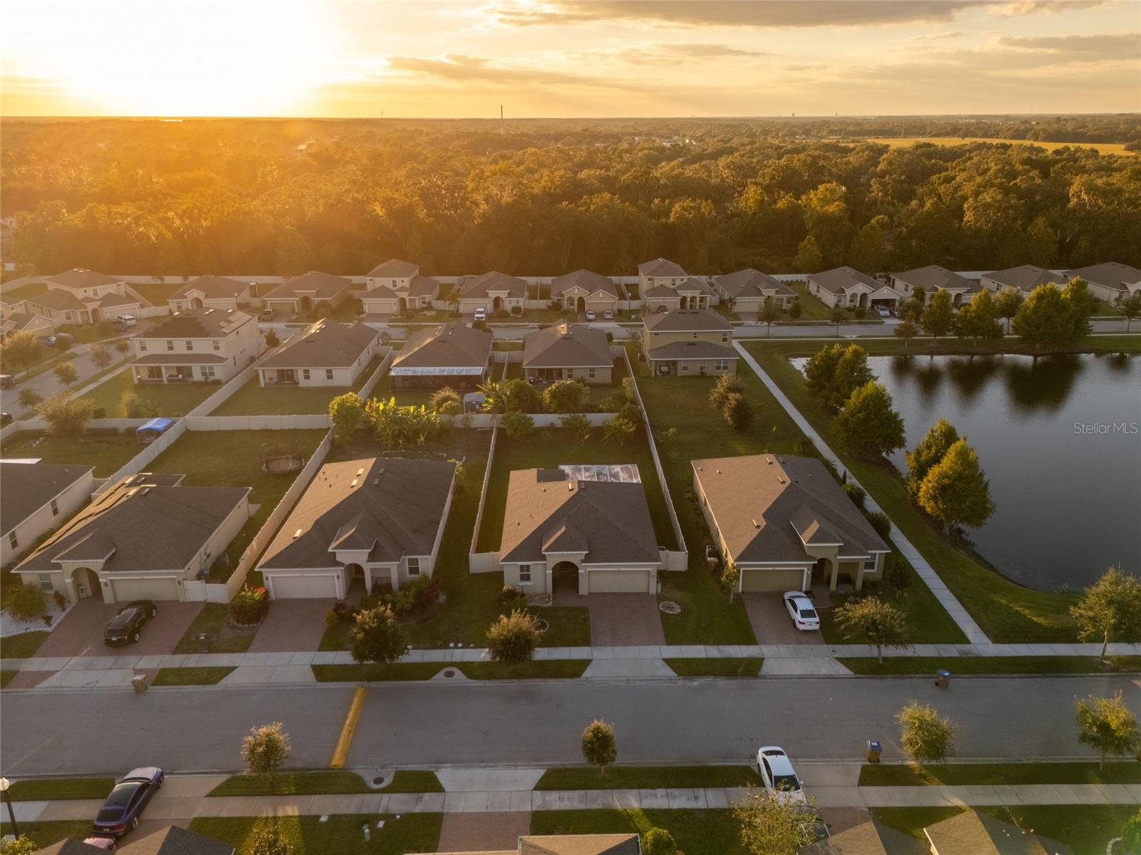 HARBOR SHORES - Residential