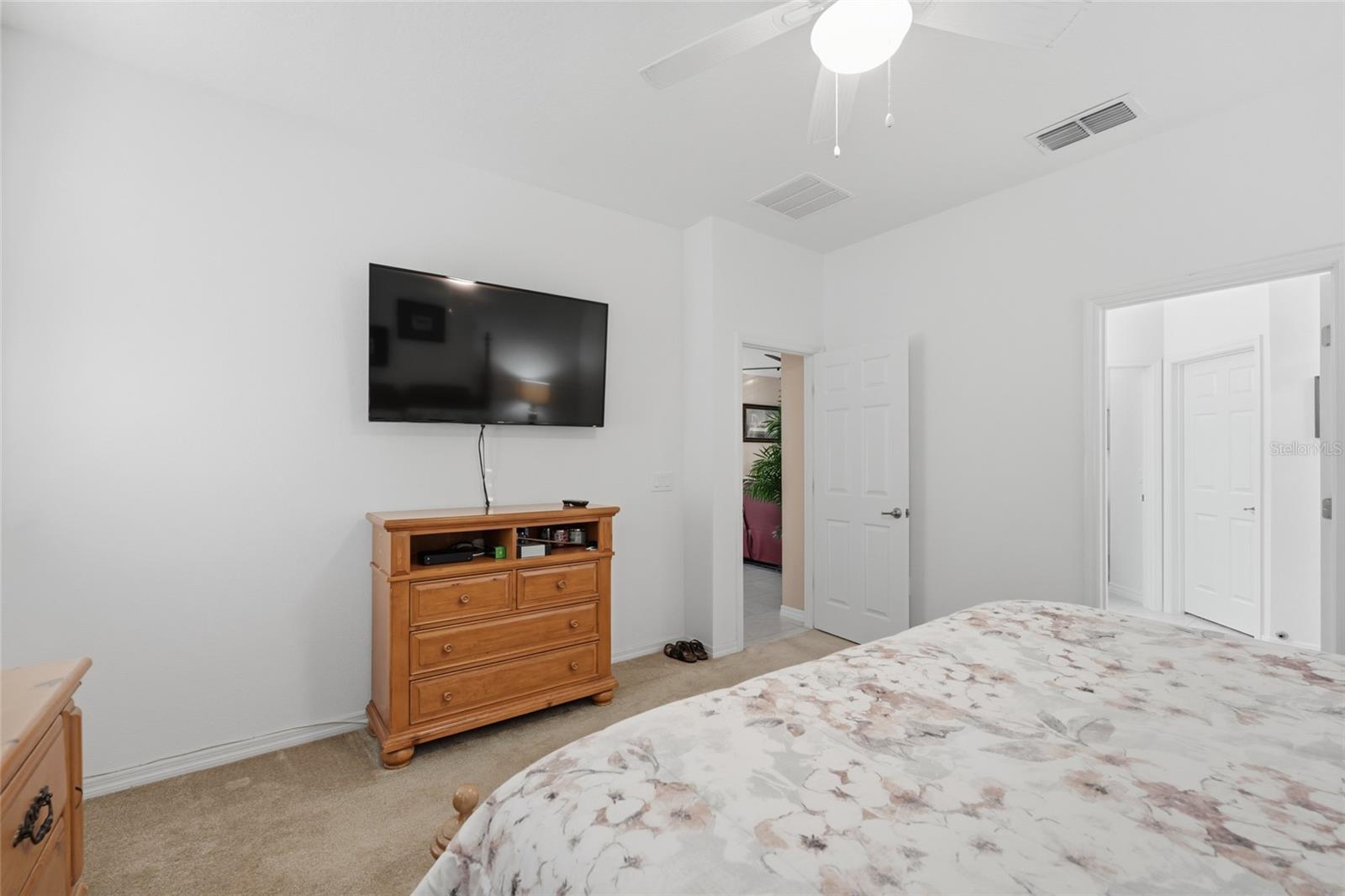 HARBOR SHORES - Residential