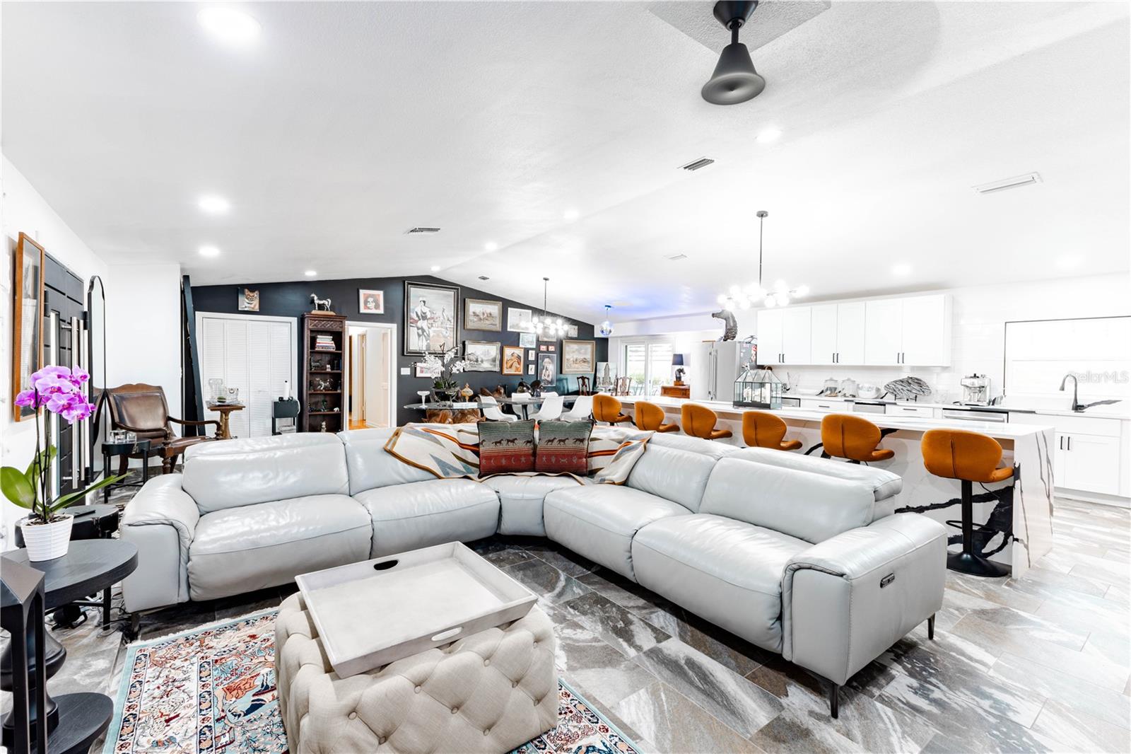 TURNING HAWK RANCH - Residential