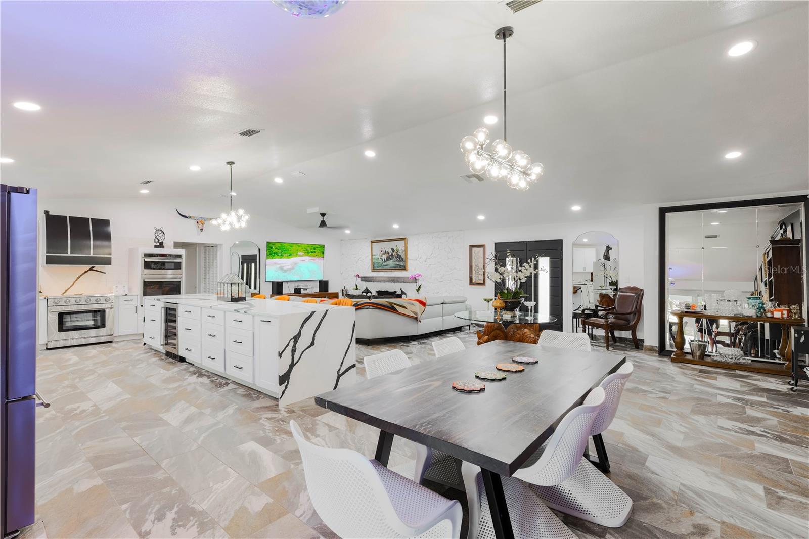 TURNING HAWK RANCH - Residential