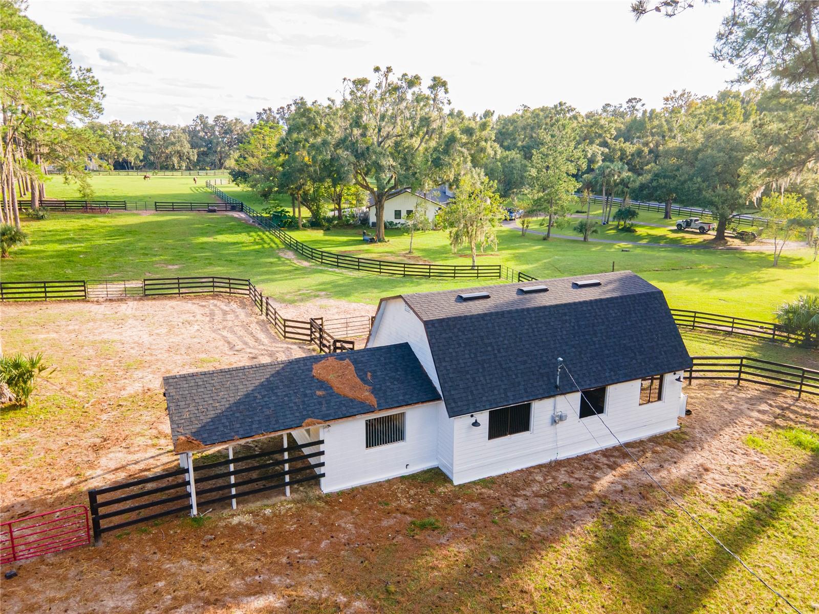 TURNING HAWK RANCH - Residential