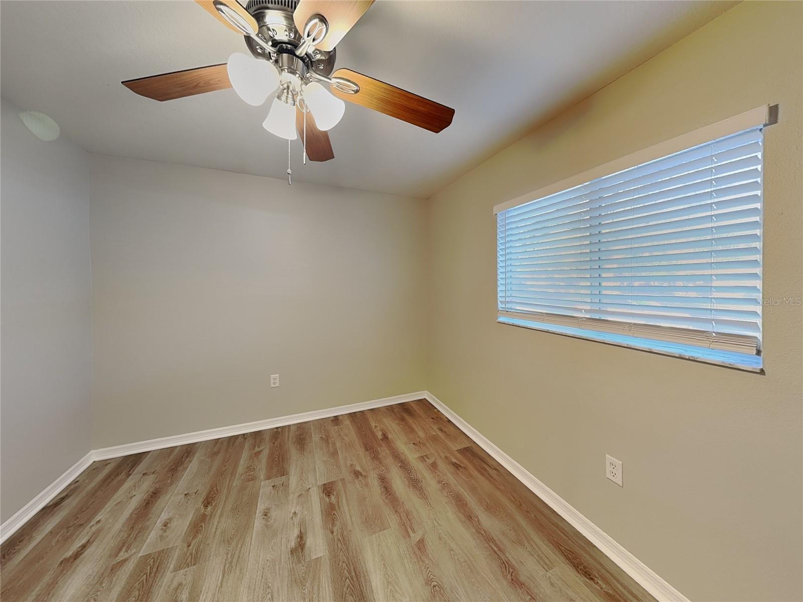 NORTH OAKS ESTATES - Residential Lease