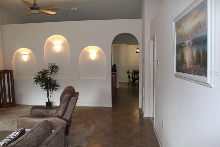 328 SW TIMBER RIDGE DRIVE