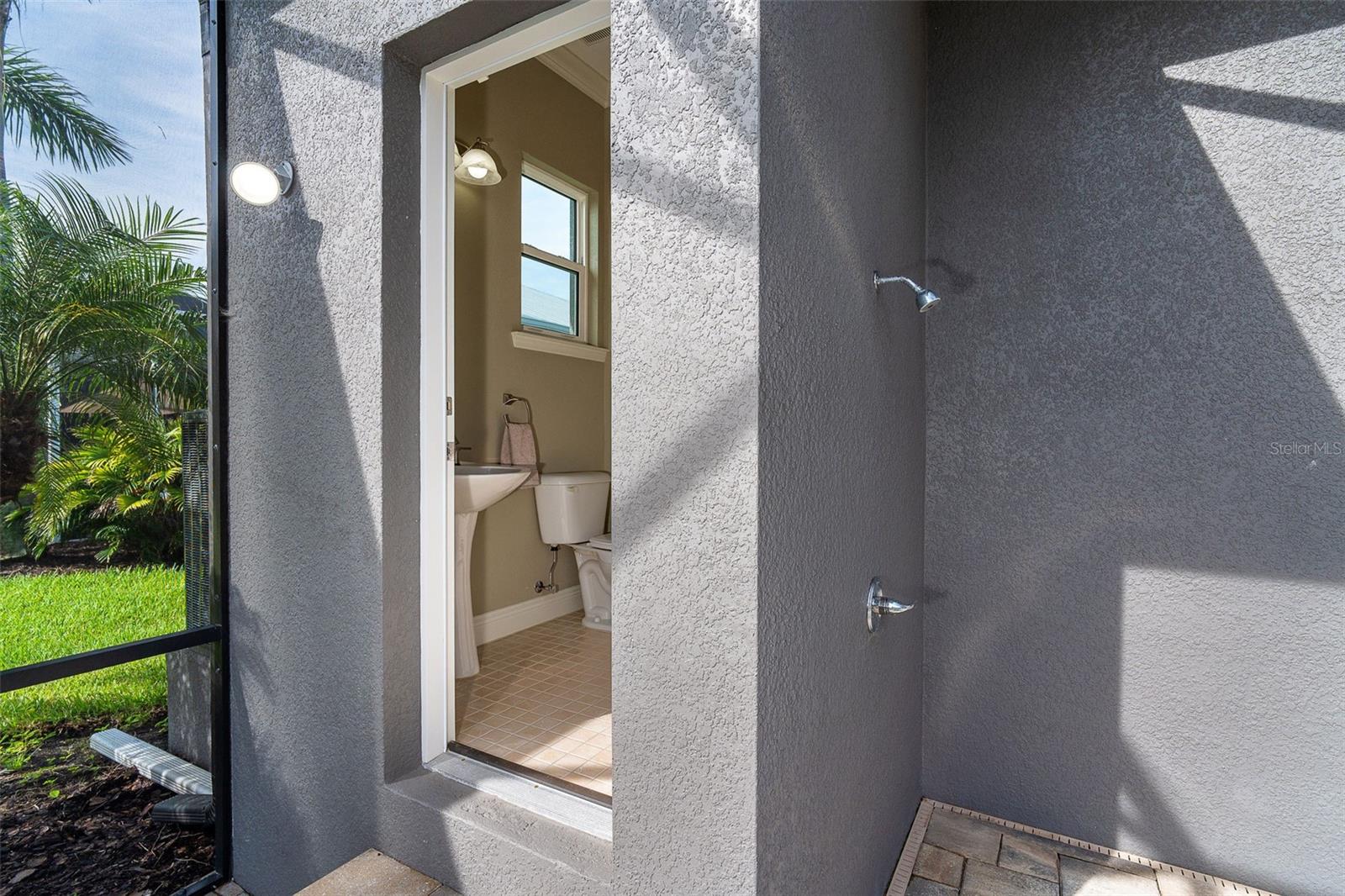 CORAL CAYE - Residential