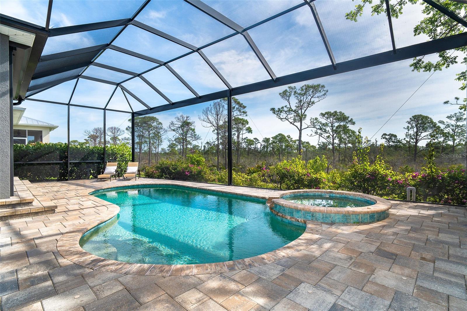 CORAL CAYE - Residential