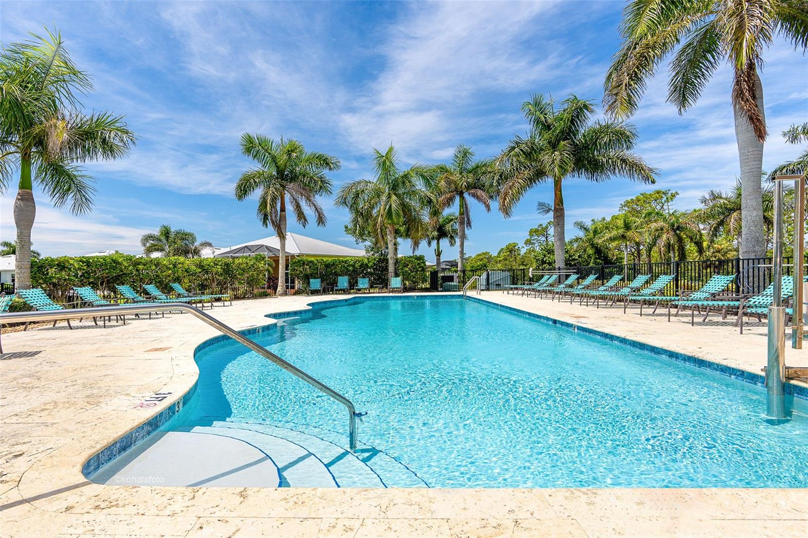 CORAL CAYE - Residential