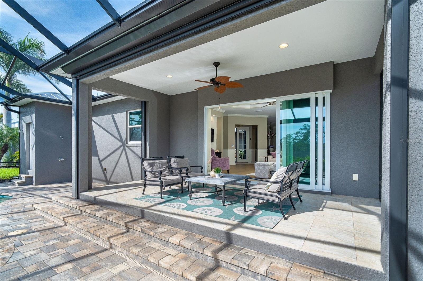 CORAL CAYE - Residential