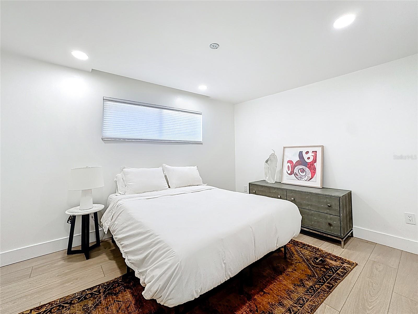 LAKE FAIRVIEW CONDO - Residential