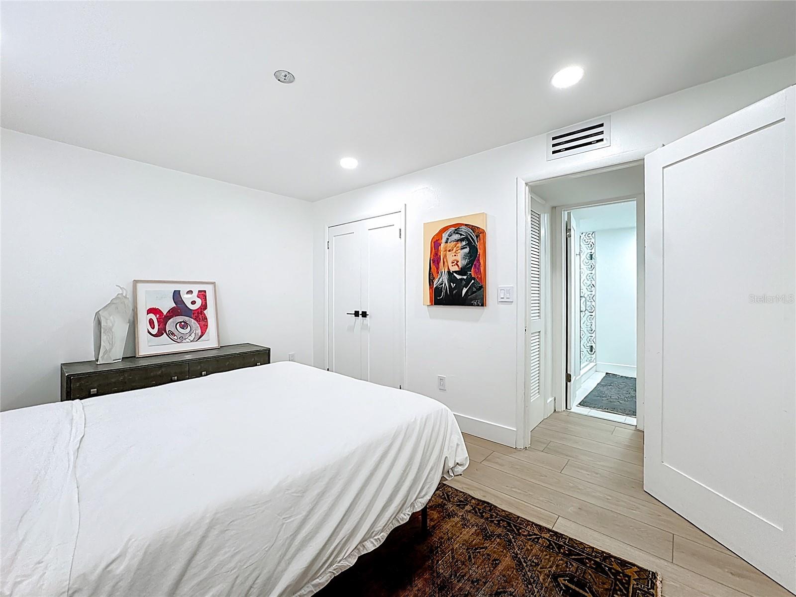 LAKE FAIRVIEW CONDO - Residential