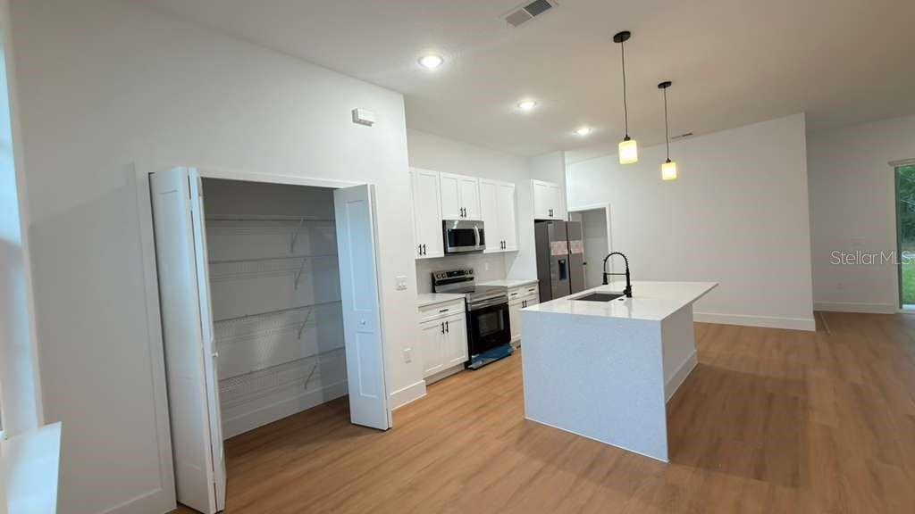 7250 N FREEPORT CIRCLE