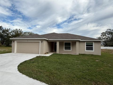 A home in AUBURNDALE